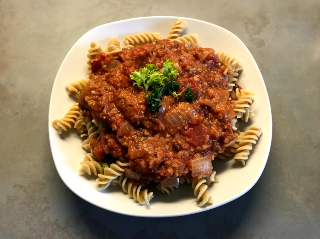 Vollkornnudeln mit Grünkernbolognese - Gesund mit Kathrin